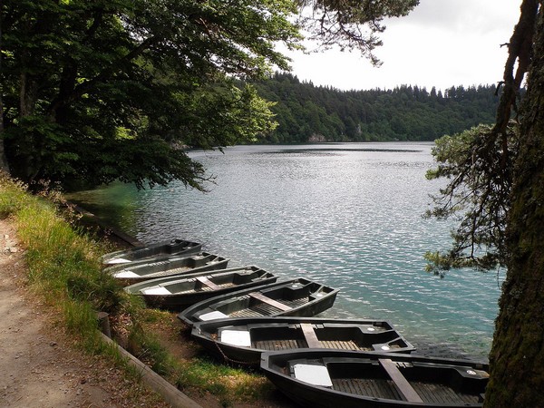 Le lac Pavin : un trésor naturel en Auvergne