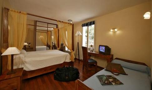 HOTEL LA CARAVELLE